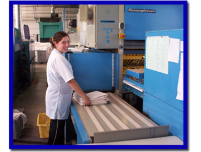 Gro�teilefaltmaschine